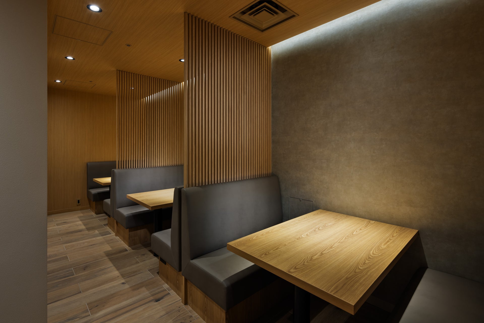 丸の内 FOOD HALL6